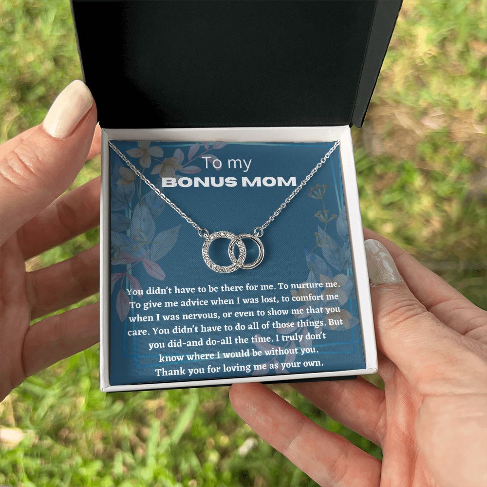 Surprise Your Bonus Mom with a Beautiful Necklace - Perfect Gift for Any Occasion"