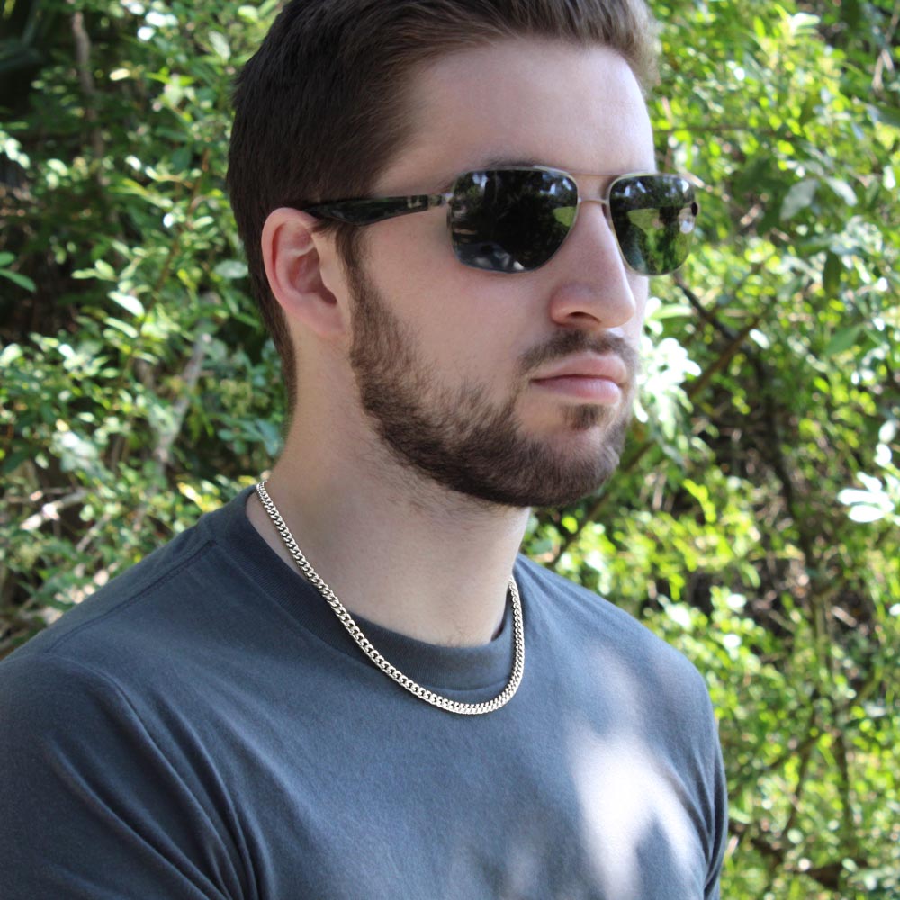 Make It Right with Style: Cuban Link Chain Necklace - The Meaningful Apology Gift for Him