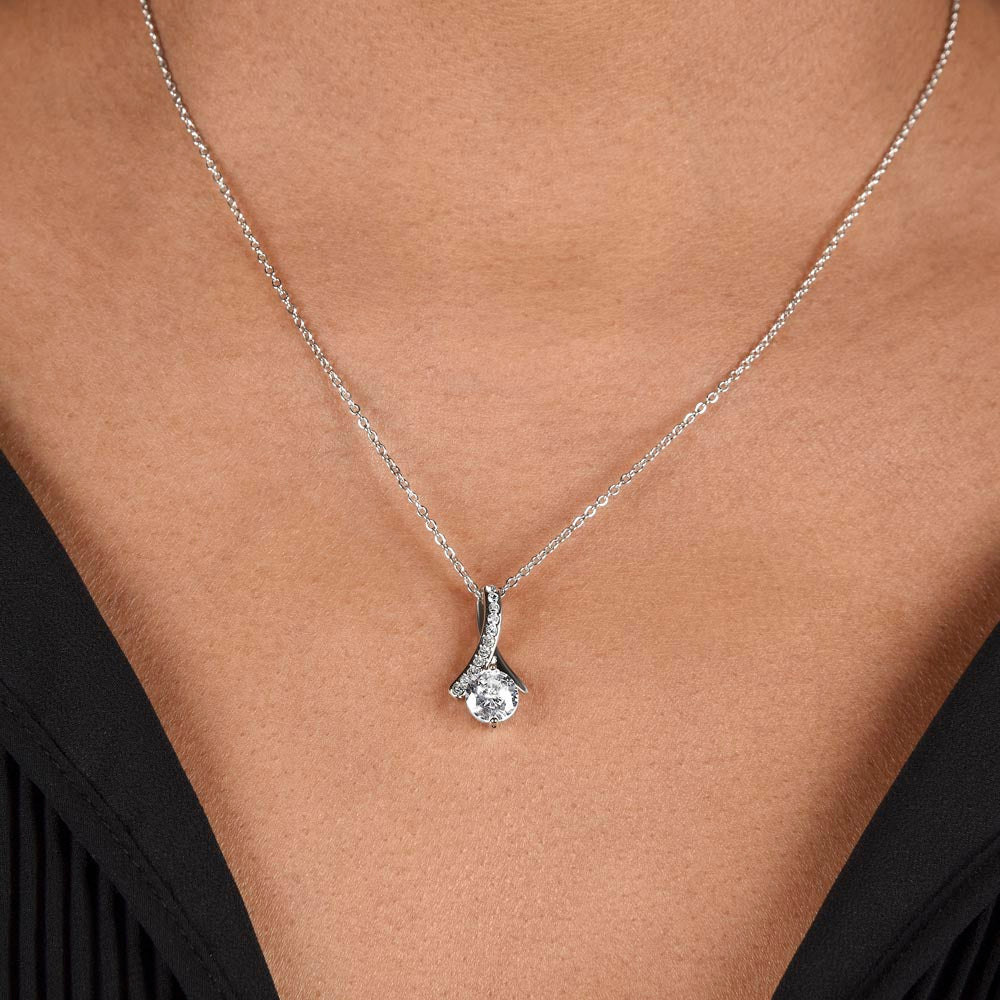 "Personalized Boss Appreciation Gifts for Women Necklace: A Gift That Will Be Treasured"