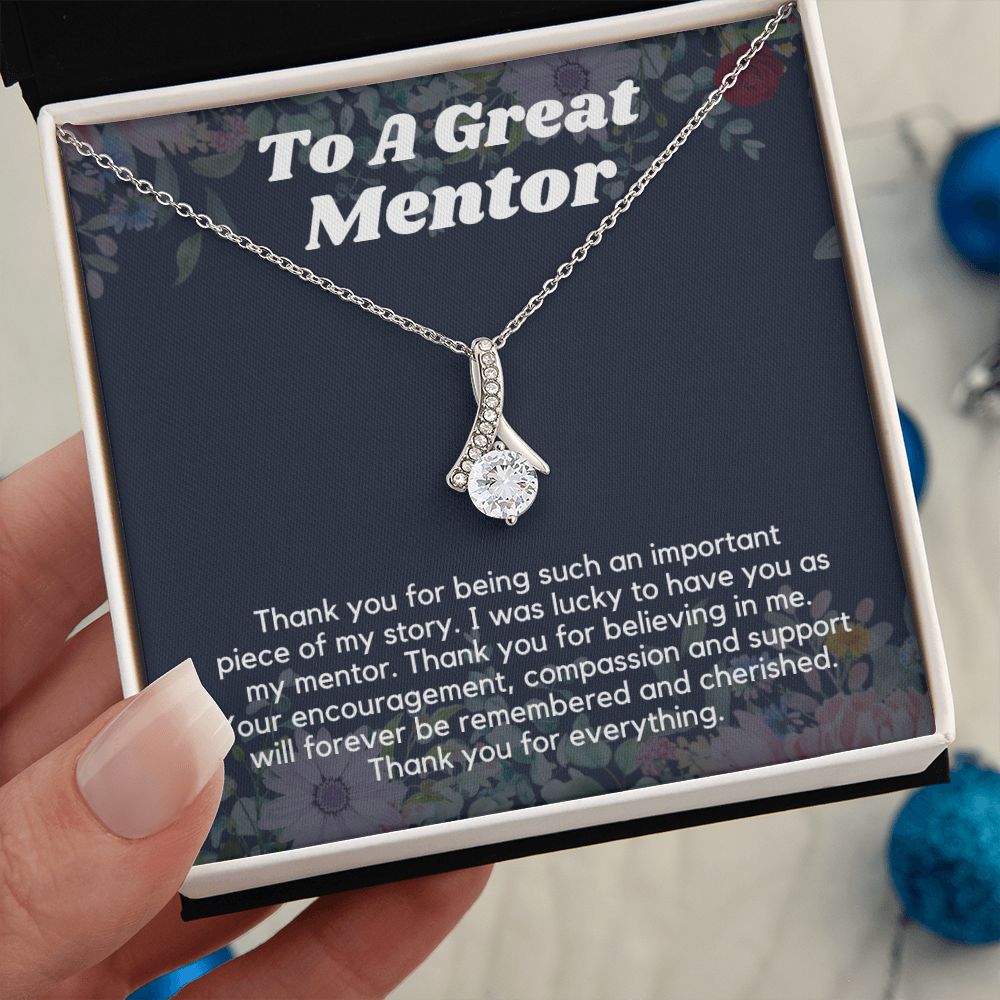 "Celebrate Your Boss's Achievements with Our Memorable Appreciation Gifts Necklace"