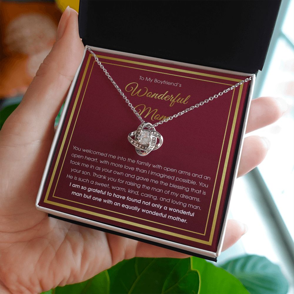 To My Boyfriend's Mom Necklace ttstore-0312-03x32