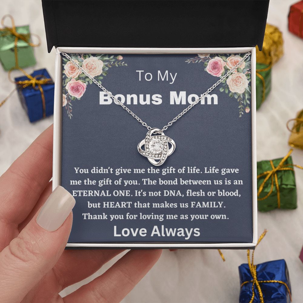 "Engraved Bonus Mom Necklace - Add a Special Message for Your Stepmother to Show Your Appreciation"